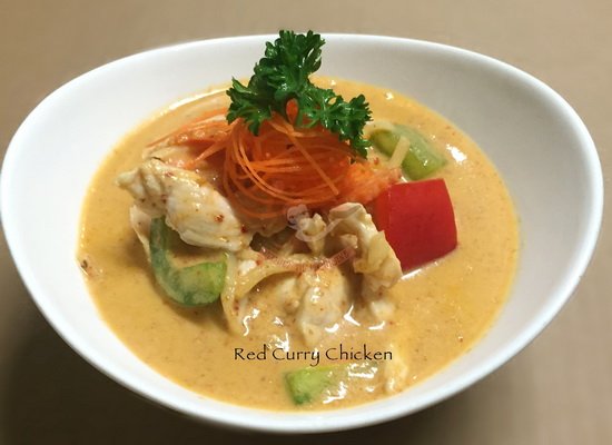 RED CURRY CHICKEN